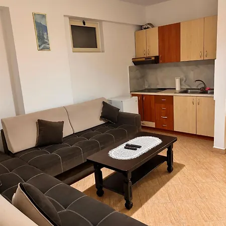 3 Apartment *